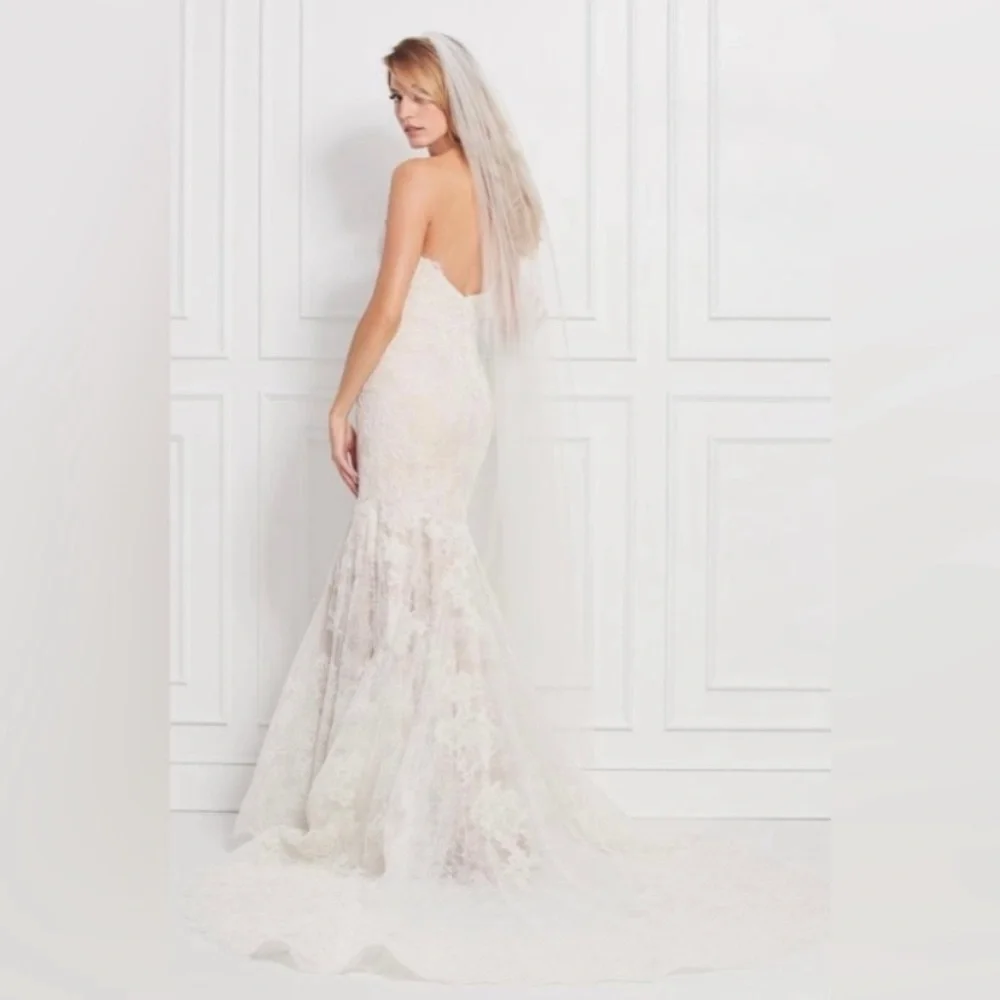 Wtoo Lace Wedding Dress - Picture 2 of 14